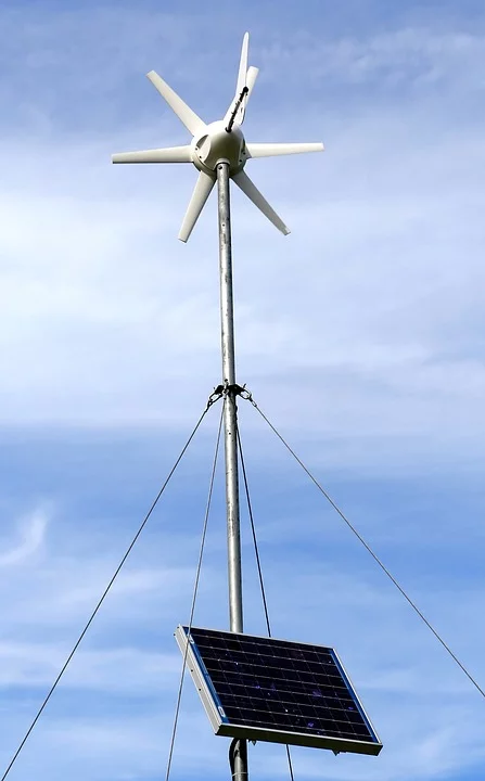 Ветротурбина с солнечной батареей